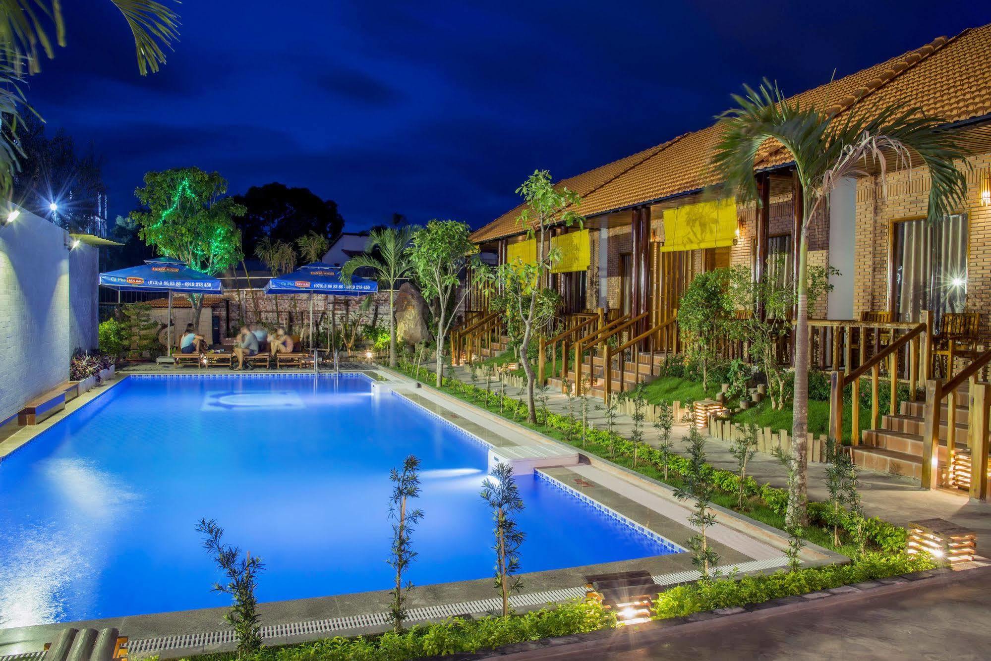 Dong Xuan Hong Hotel Дуонг-Донг Экстерьер фото